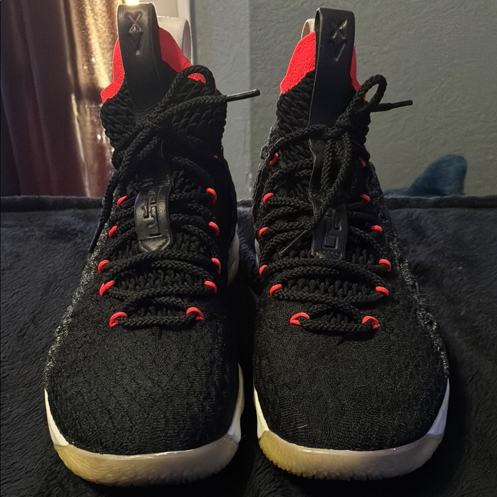 Nike LeBron’s 15